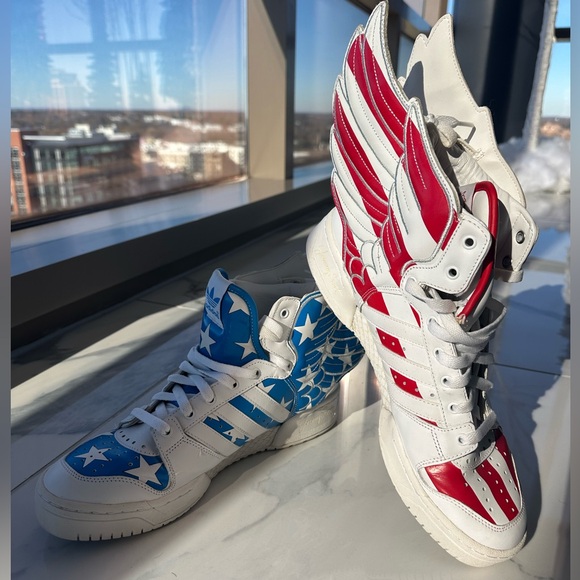 Jeremy Scott x Adidas Other - Jeremy Scott Stars and Stripes Wings 2.0
